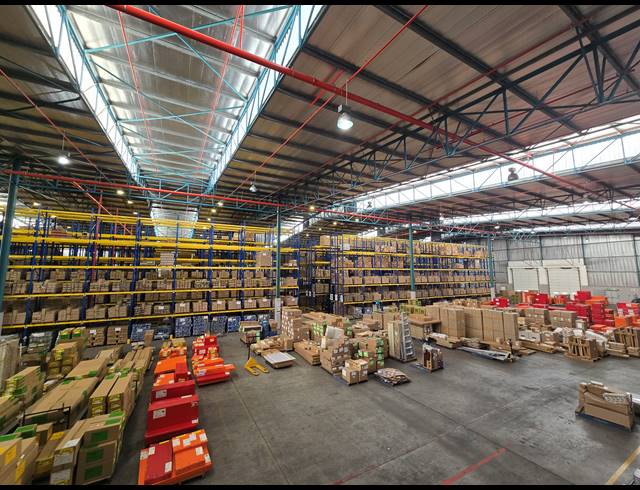 5,666M² WAREHOUSE TO LET IN EPPING INDUSTRIAL